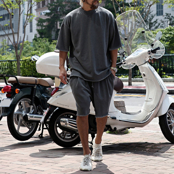 Jeremiah - Men's fit t-shirt and shorts